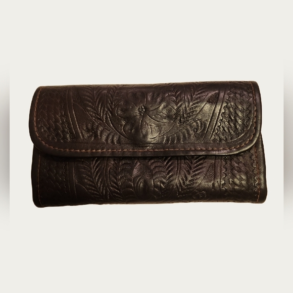 unbranded Handbags - RUSTIC Floral BOHEMIAN LEATHER  Embossed WALLET, MADE IN PARAGUAY EUC